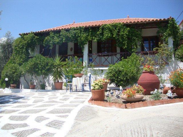 Sonia Studios Nees Kidonies Oda fotoğraf